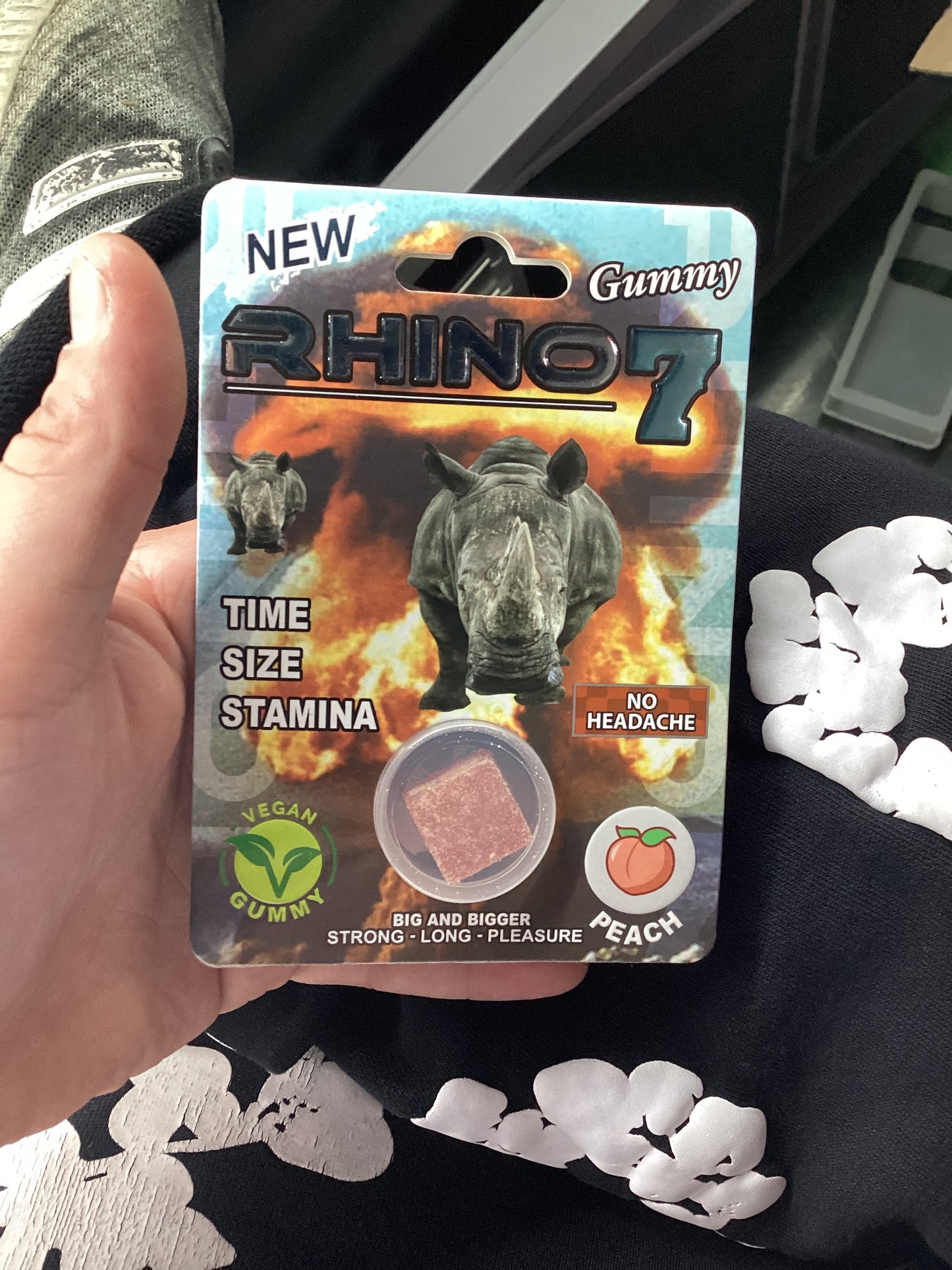 Rhino 7 gummy peach