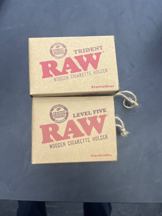 Raw wooden cigarette holder