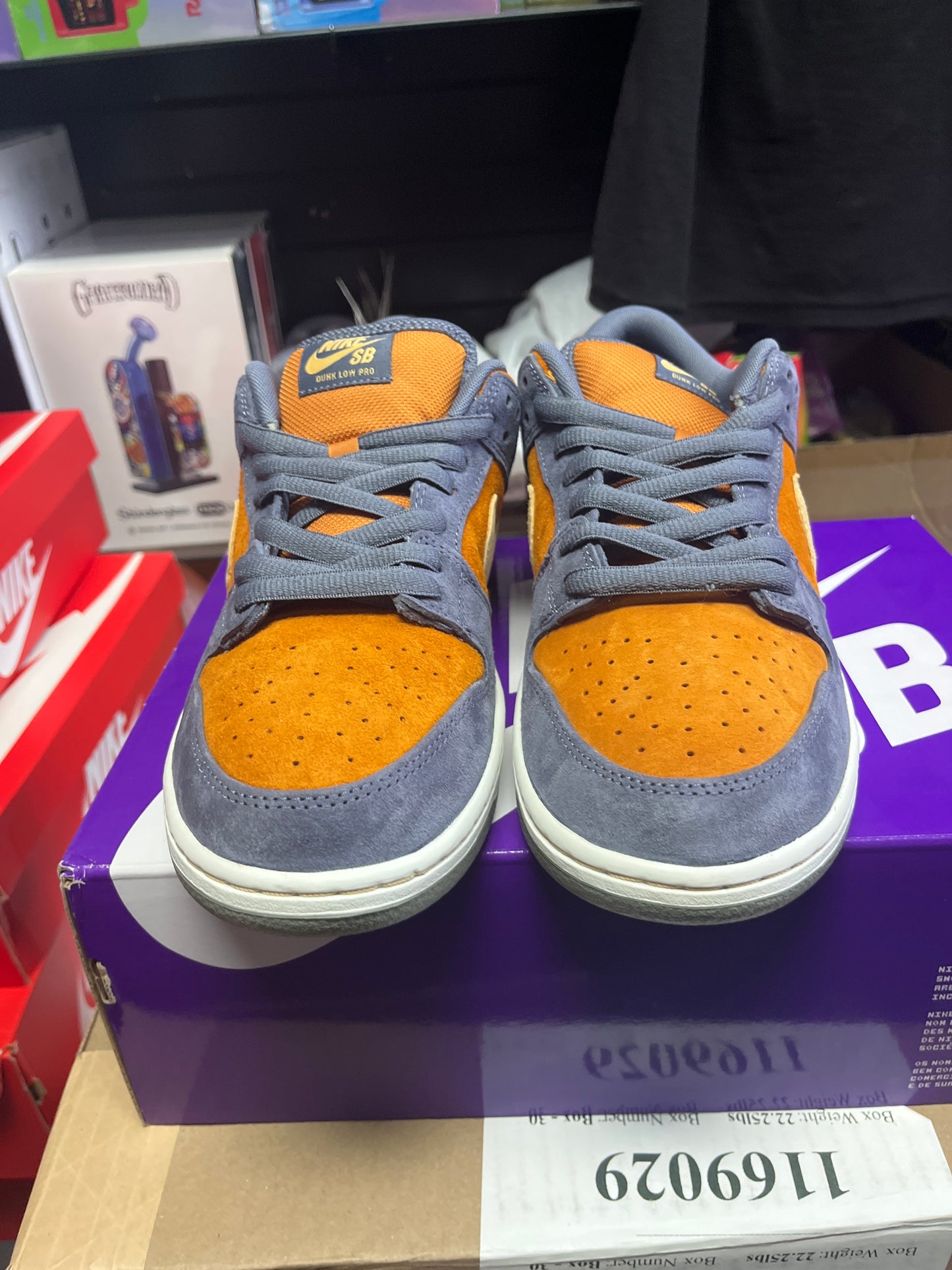 Nike sb dunk low pro light carbon size 11