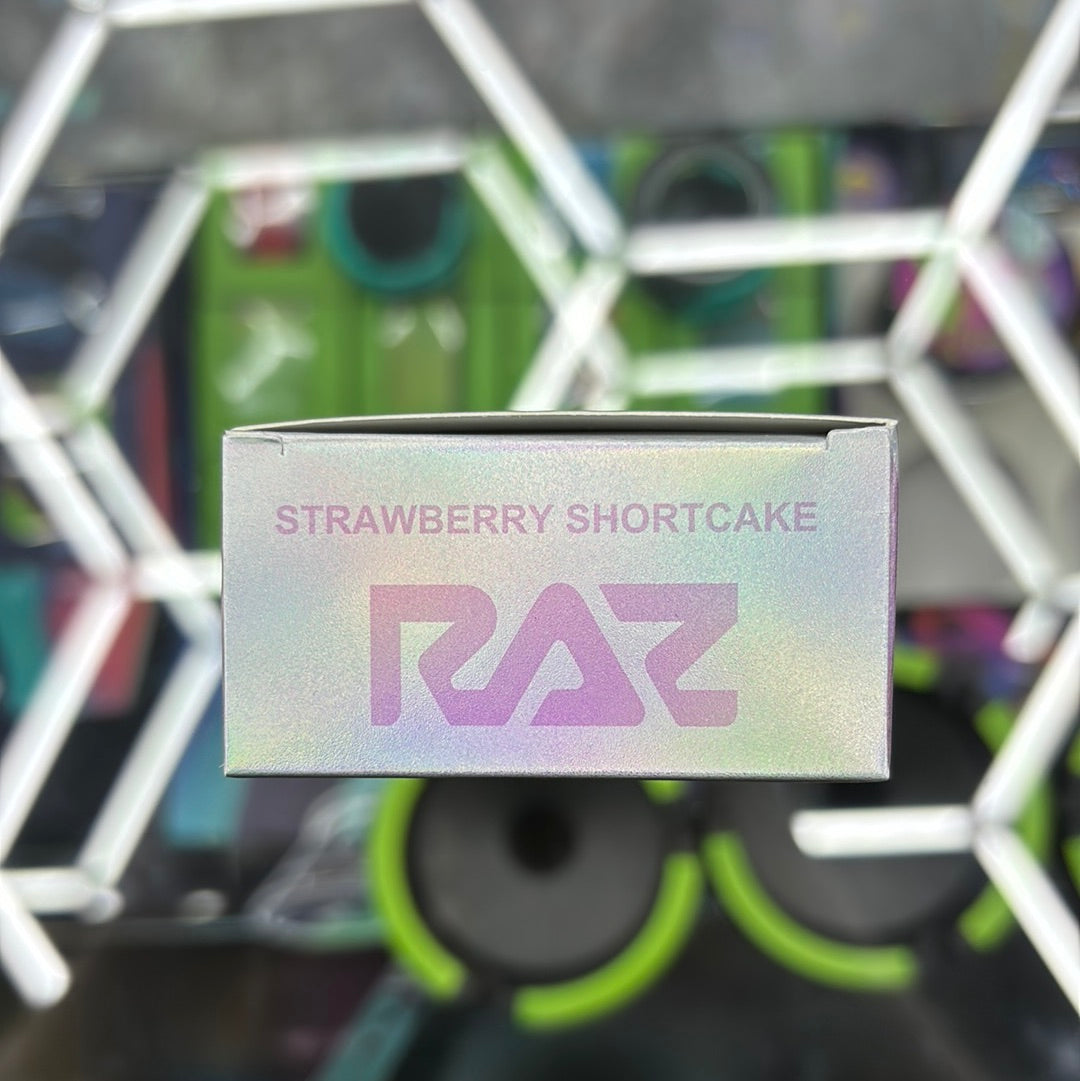 Raz 9000puffs strawberry shortcake