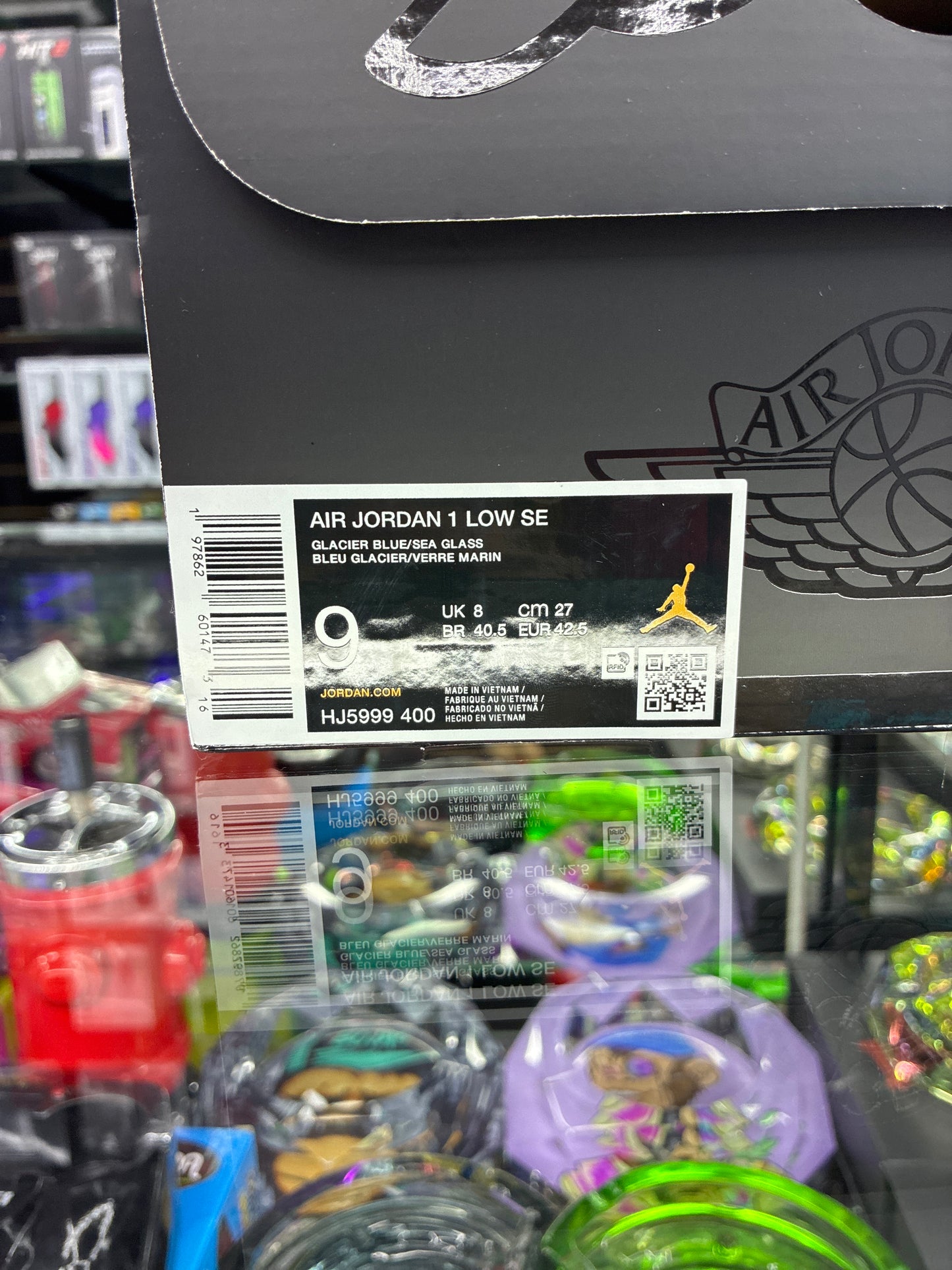 Air Jordan 1 low se glacier blue size 9