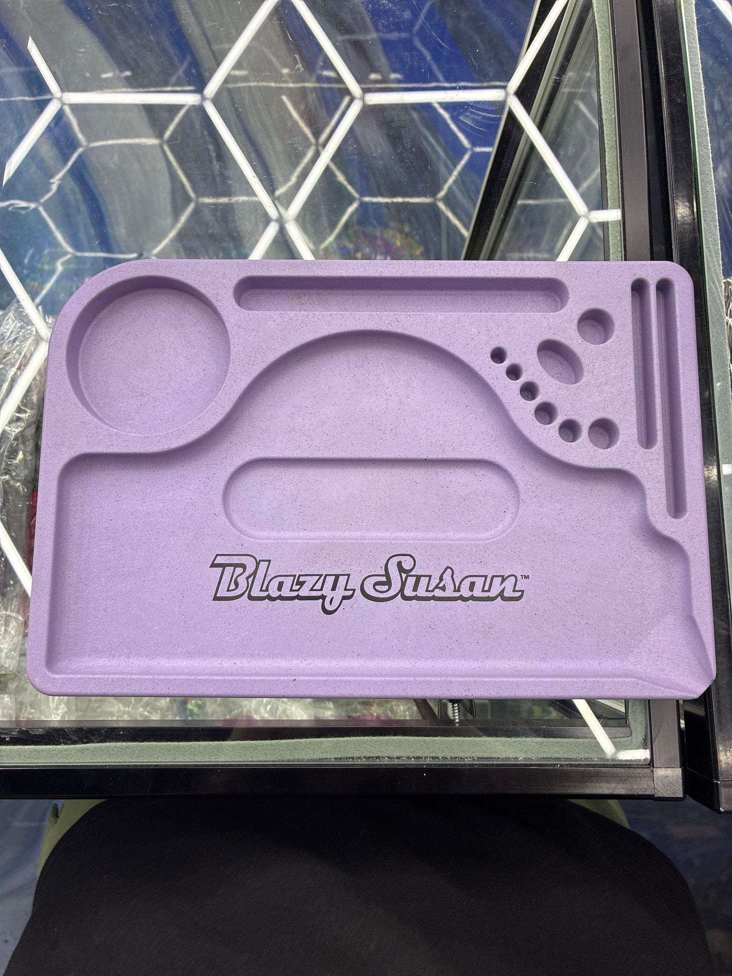 Blazy Susan hemp rolling station