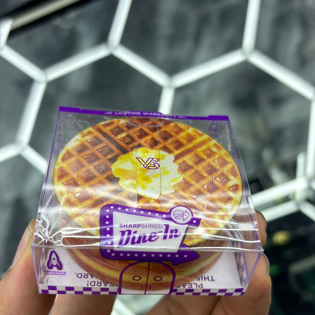 Sharpshred dine in grinder waffle