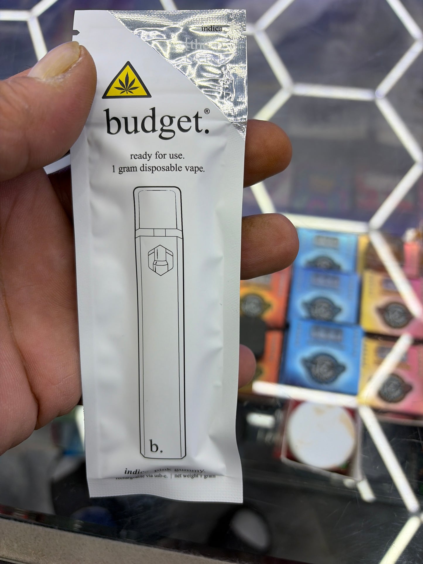 Budget 1 g disposable vape, Indica pink gummy