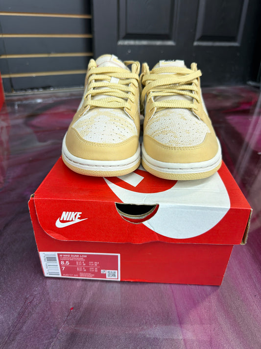 Nike Dunk Low Lace Soft Pearl (Women's) Size 8.5