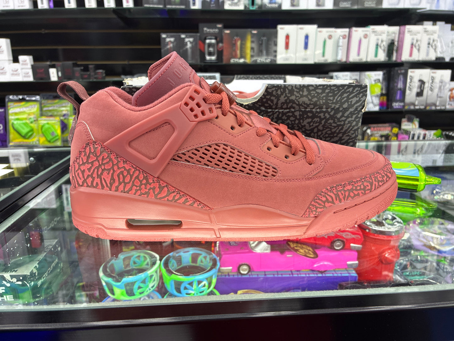 Jordan spizike low size 11.5