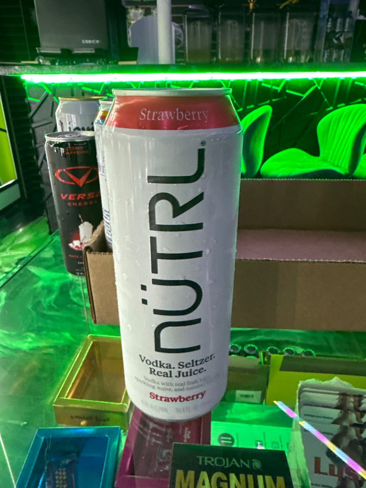 Nutrl vodka seltzer Strawberry 24oz