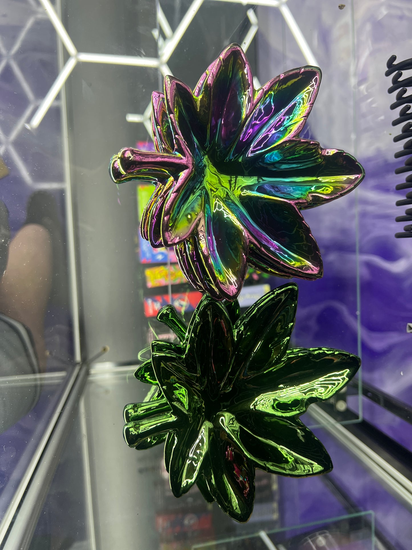 Metal flower ashtray