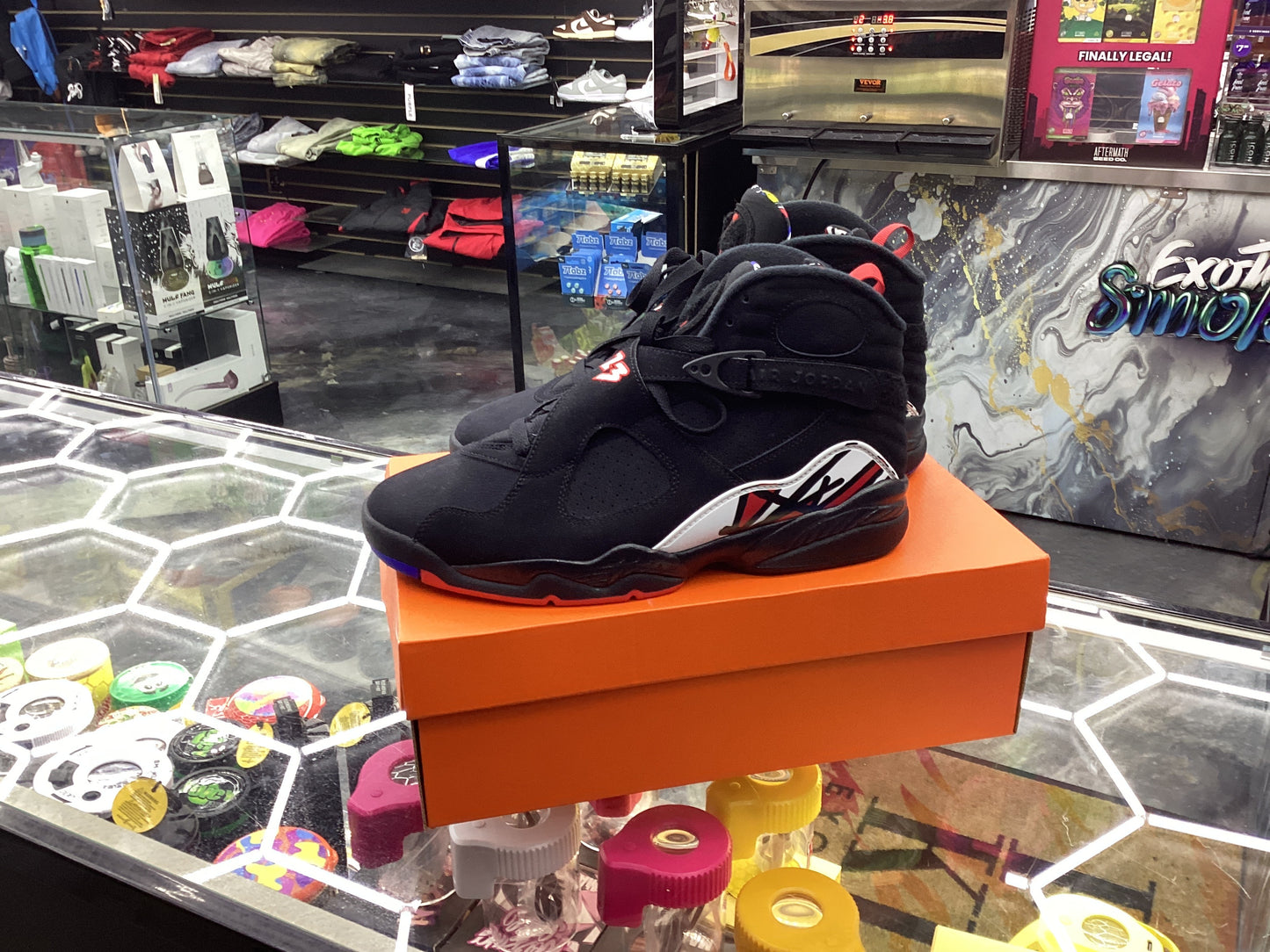 Jordan 8 Retro Black/true red-white men’s size 9.5