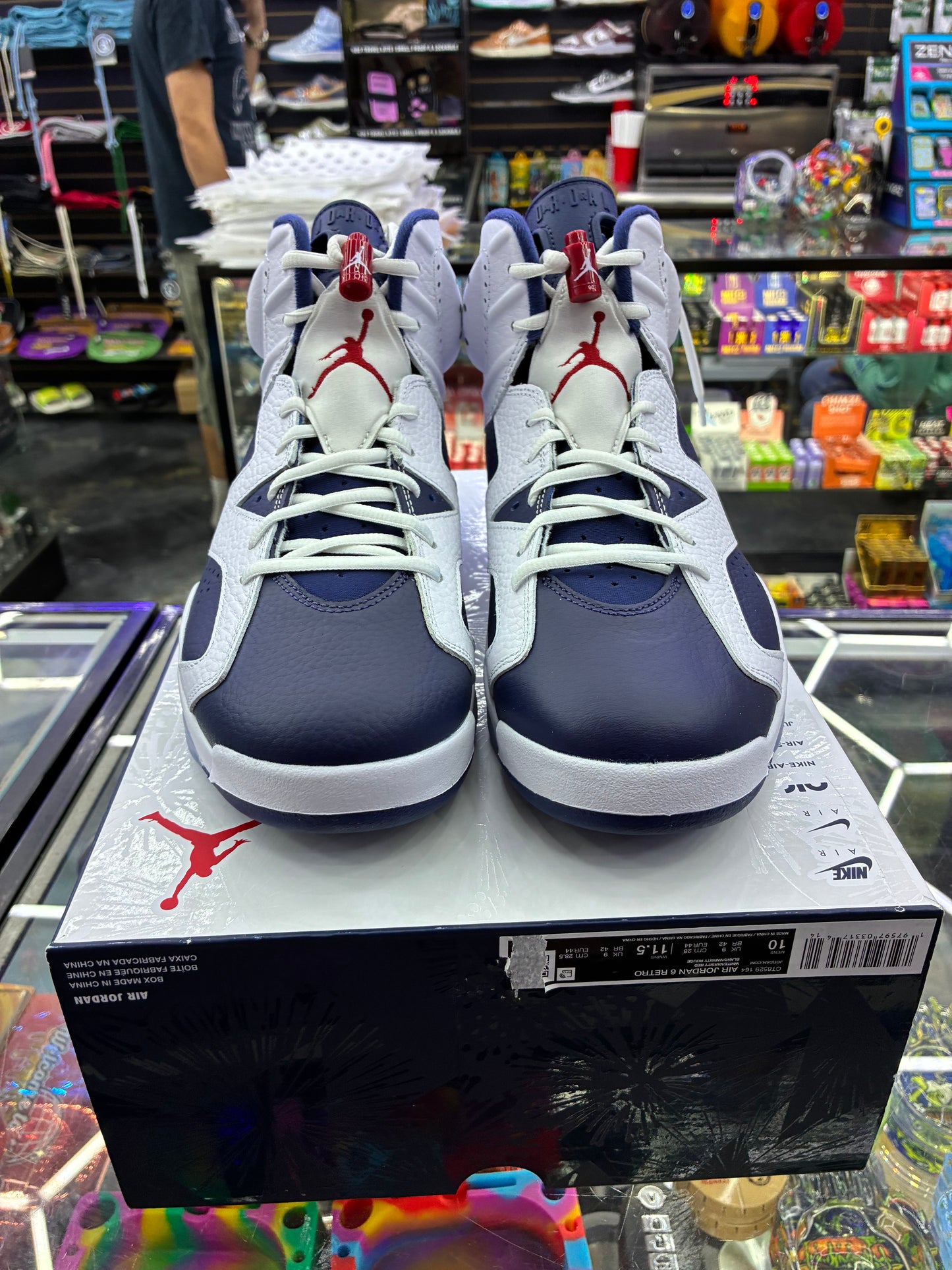 Jordan 6 retro Olympic size 10