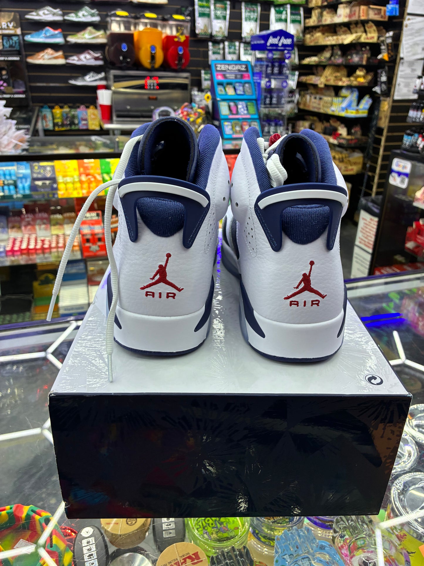 Jordan 6 retro Olympic size 10