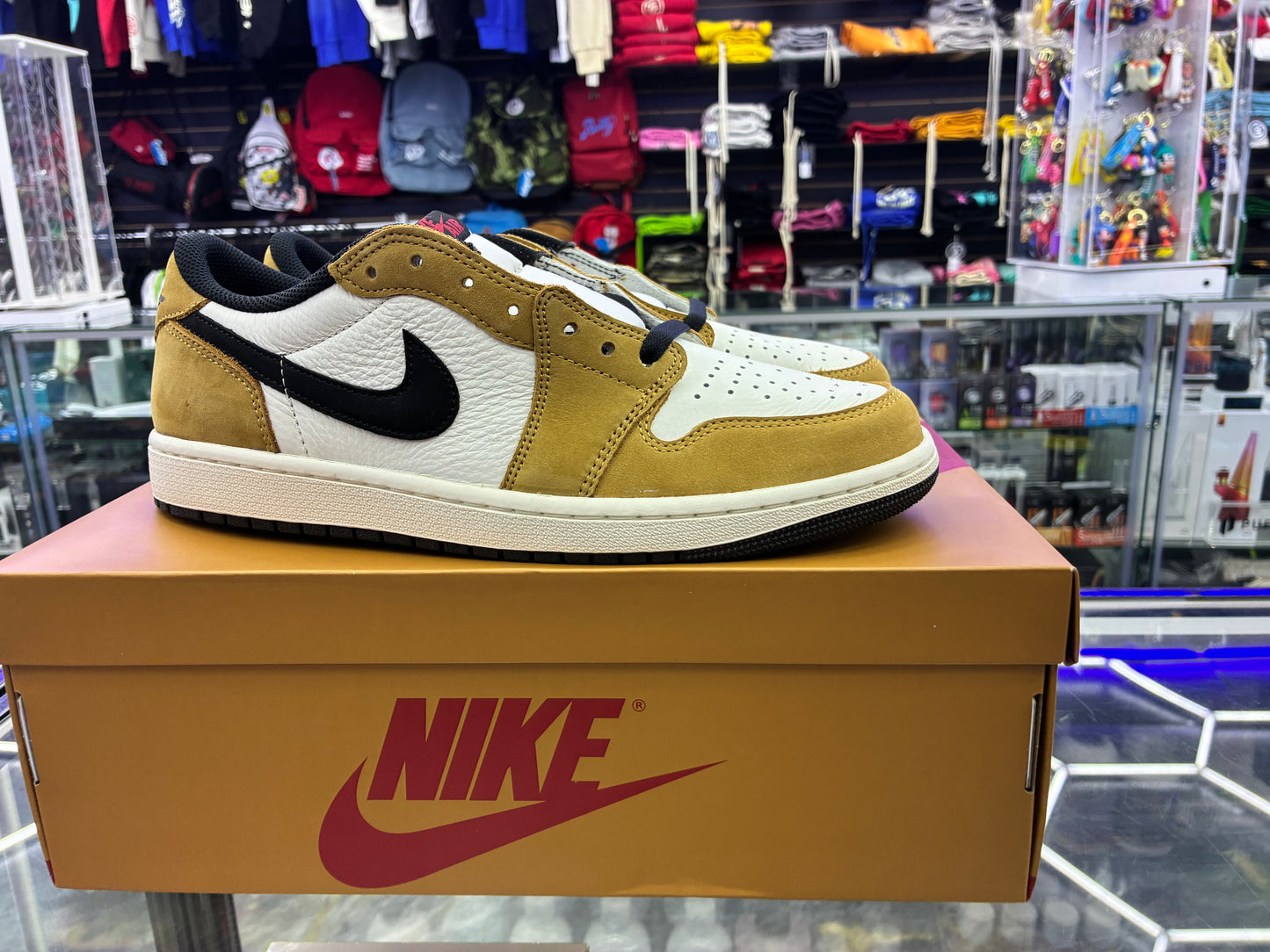 Air Jordan 1 retro low og rookie of the year size 10