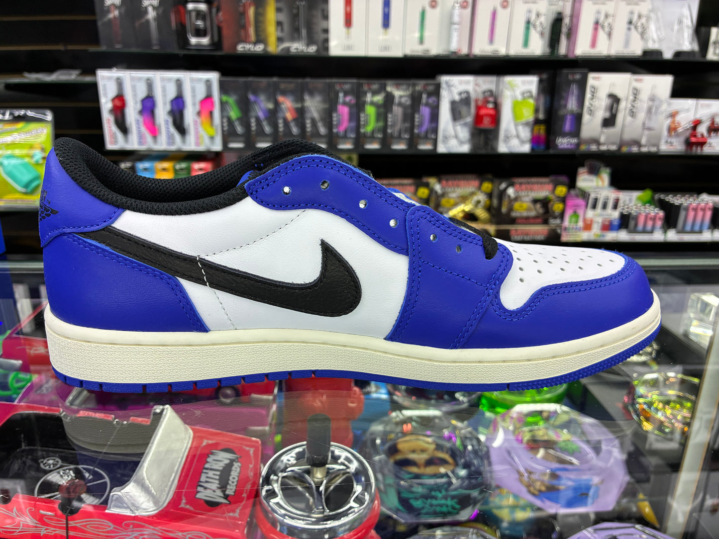 Air Jordan 1 retro low og white/ royal blue size 10